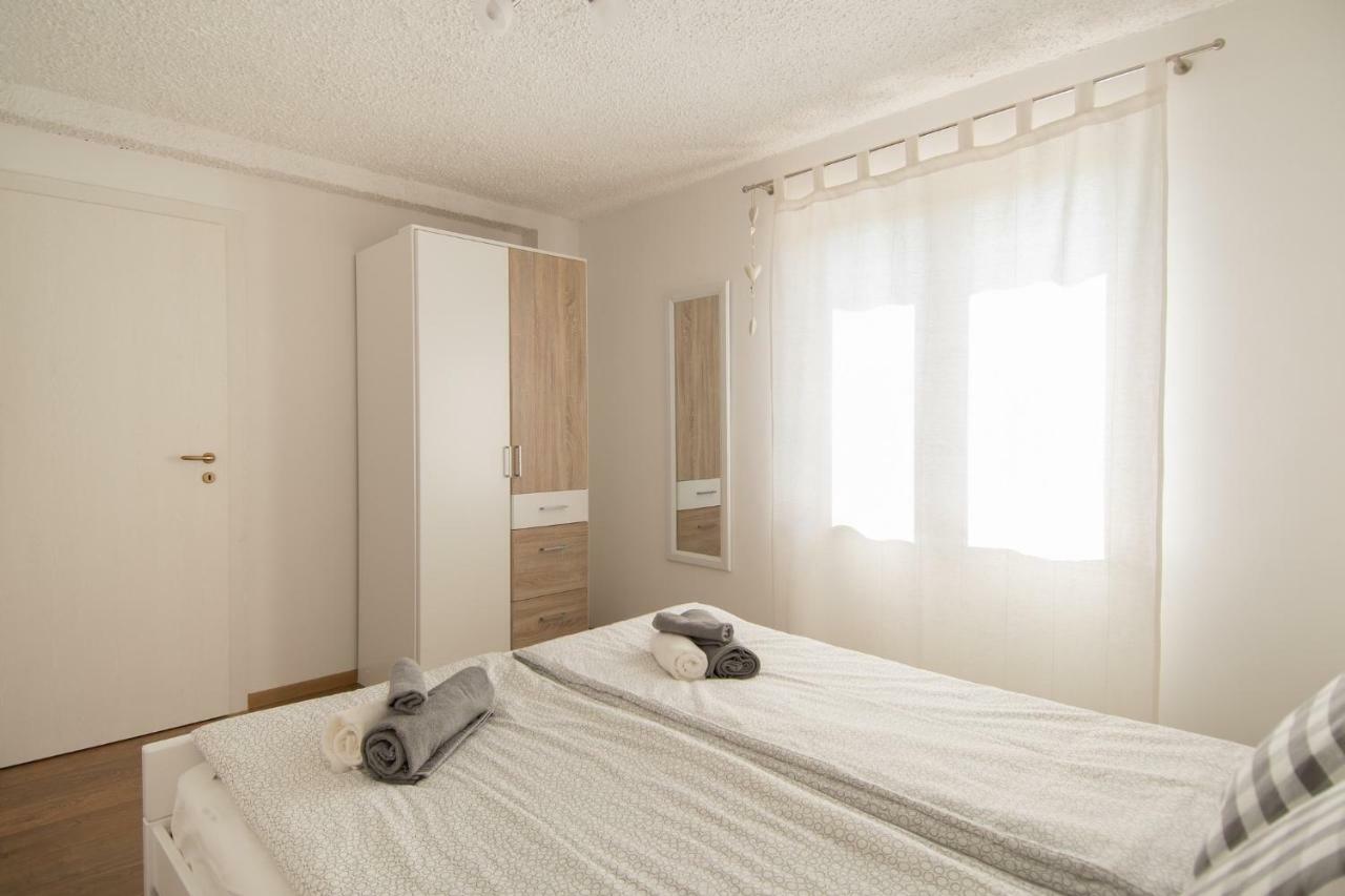 Alek Apartman Novigrad Istria Kültér fotó
