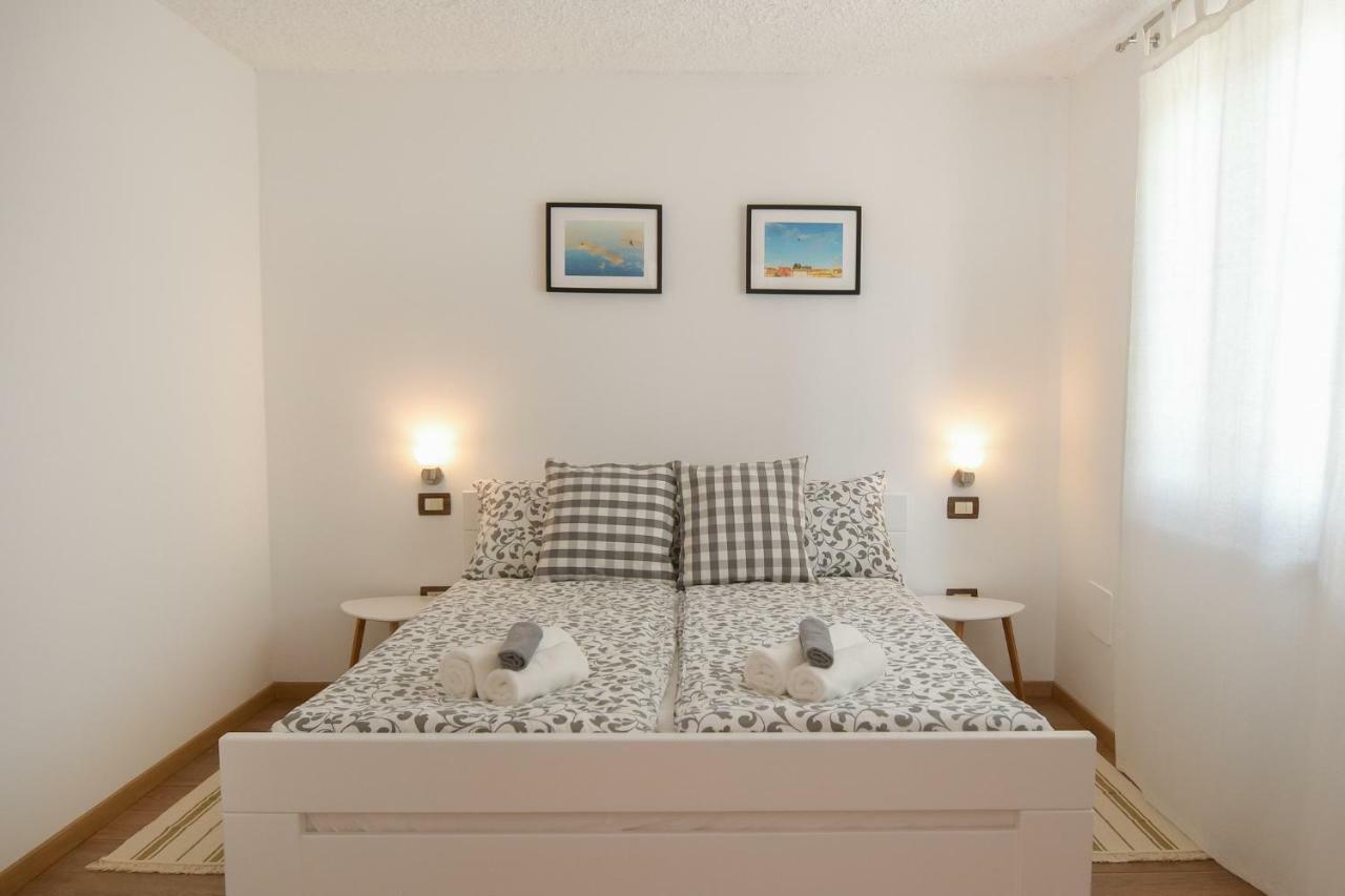 Alek Apartman Novigrad Istria Kültér fotó